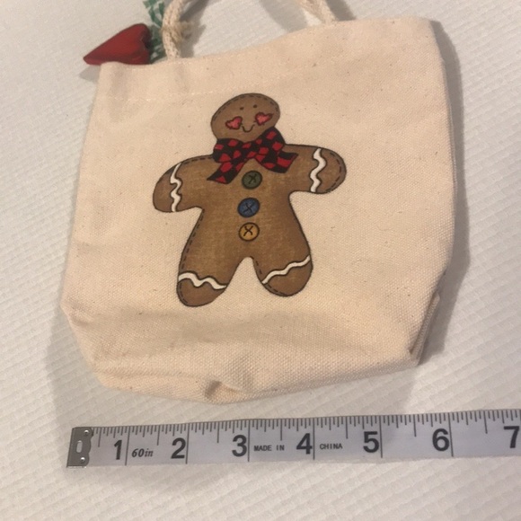Vintage set if 3 ginger bread cookie Christmas tree ornaments & one canvas bag - Picture 16 of 16
